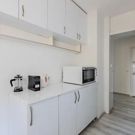 Bright Spacious New 4bd2bath Home! #331 *